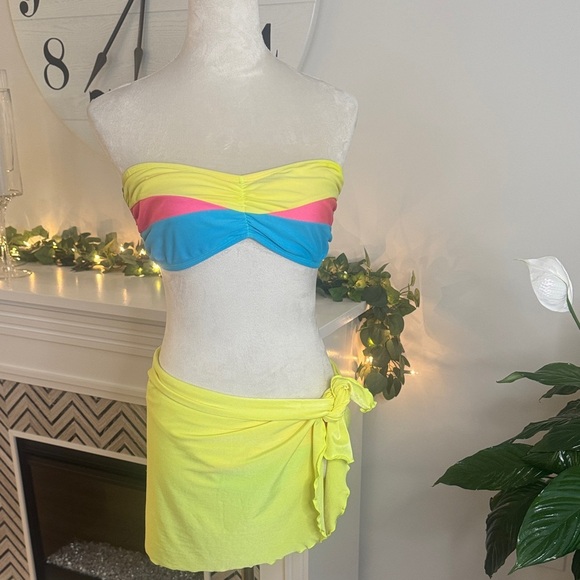 Xhilaration Bikini Set Wrap Included - Picture 1 of 6